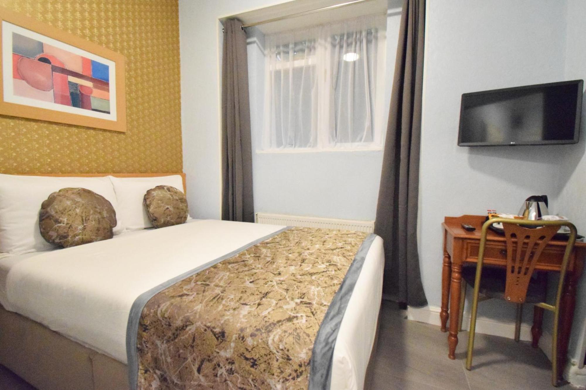 Double Room,1206148672:JPEG