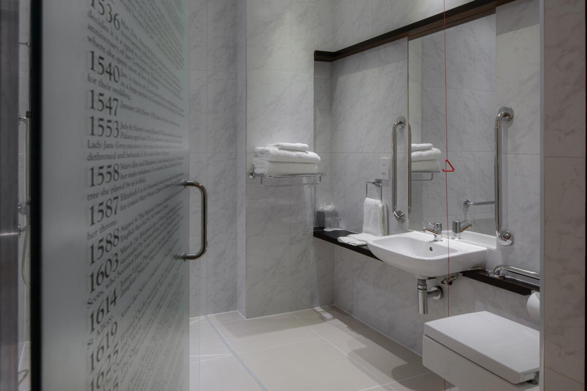 Quarto com 2 Camas de Casal - Acessível para Hóspedes com Mobilidade Reduzida