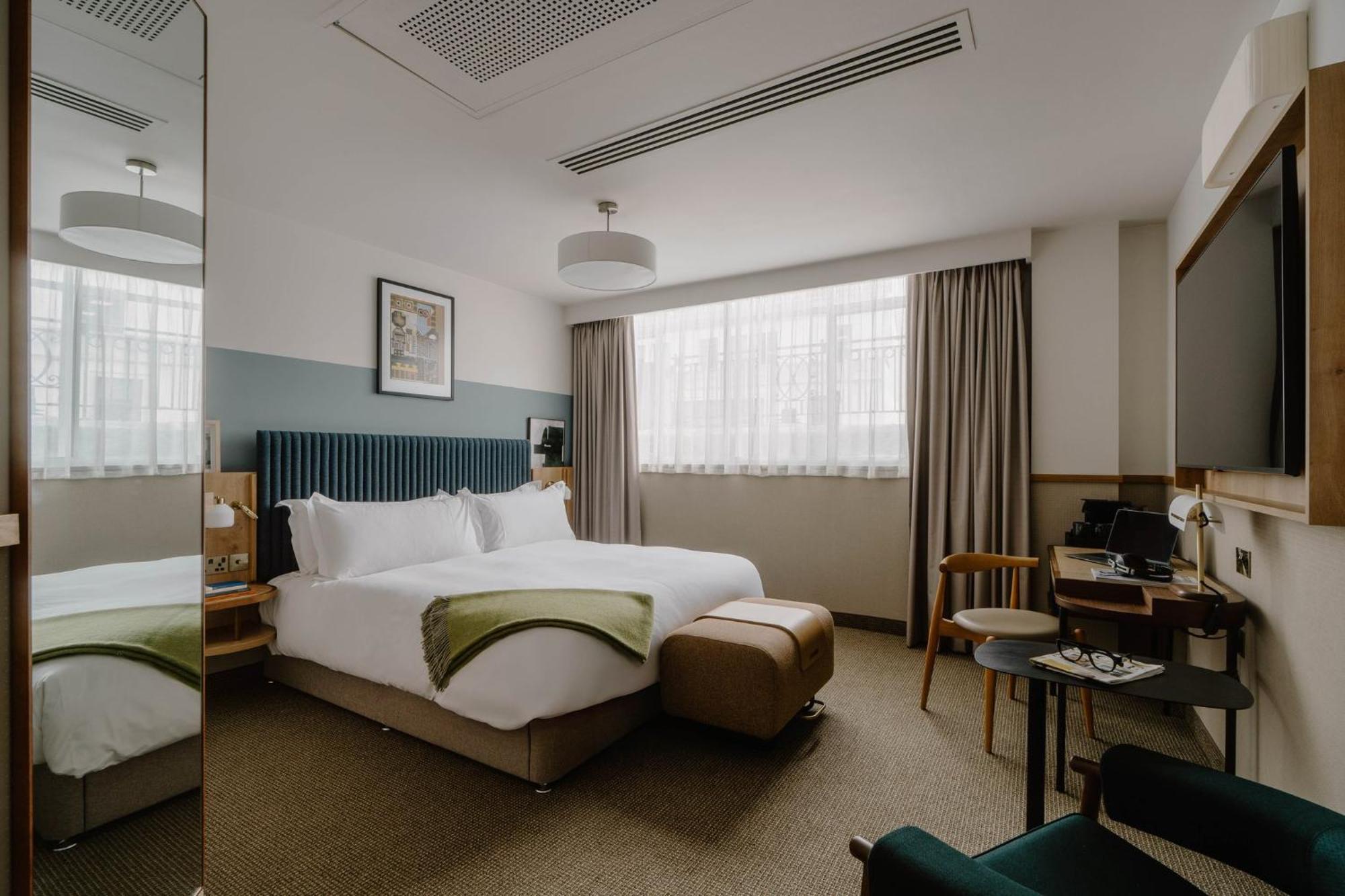 Standard King Room
