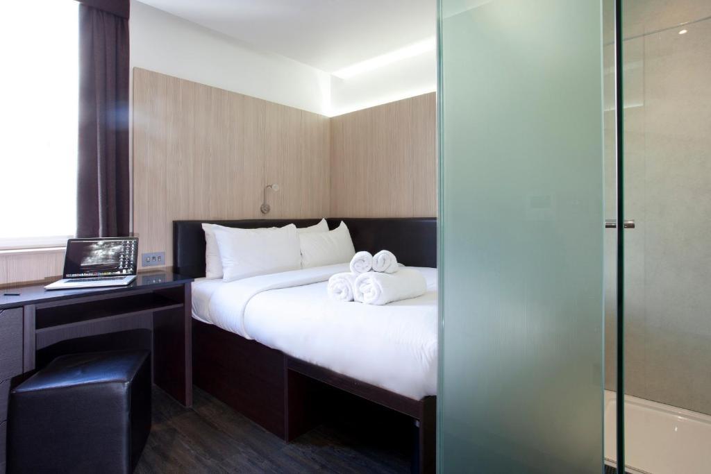 Habitación Club con 1 cama grande