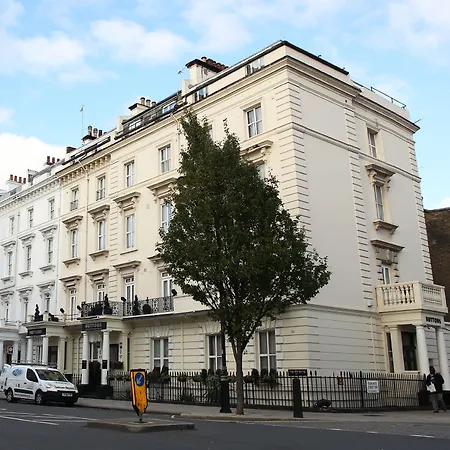 Huttons Hotel, Victoria London-3
