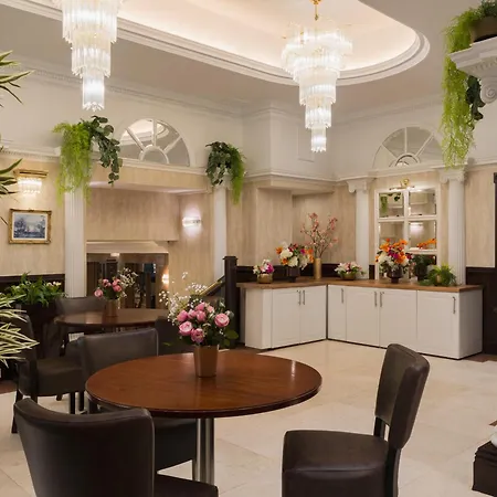 Royal Eagle Hotel-2